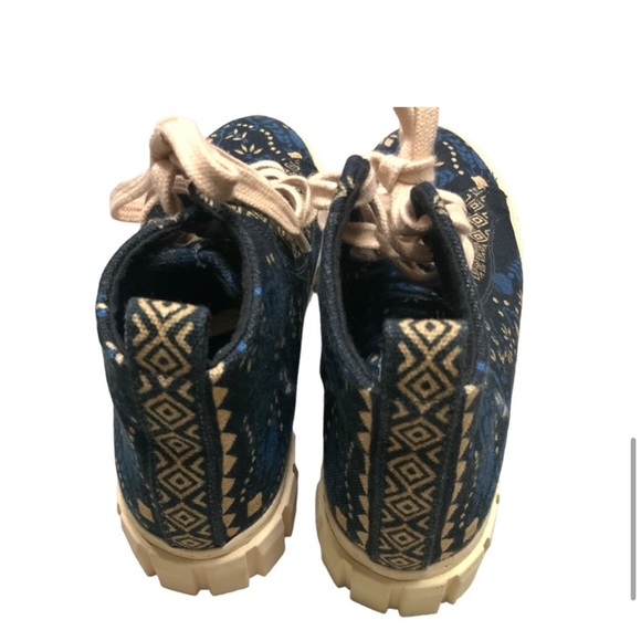 NWOT FARM RIO Mid Flat Form Sneaker Macaw Forest Black Blue - Picture 5 of 13